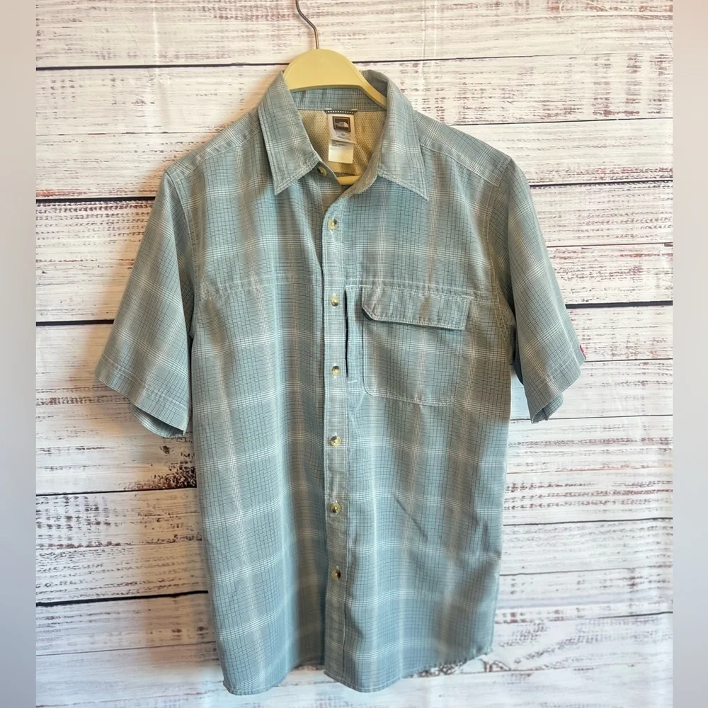 THE NORTH FACE MENS SHORT SLEEVE BUTTON DOWN PLAID SHIRT SIZE S
